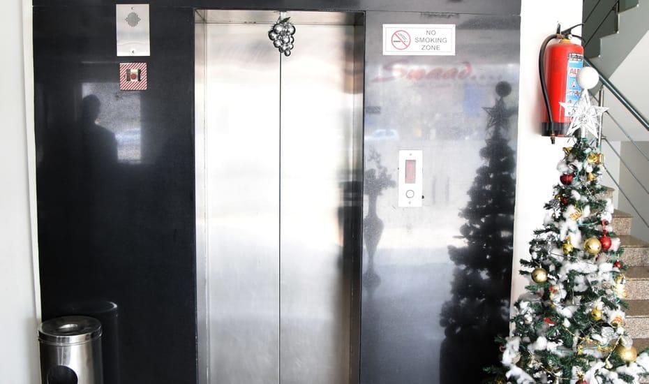 Hotel Parth Inn Ghaziabad Luaran gambar