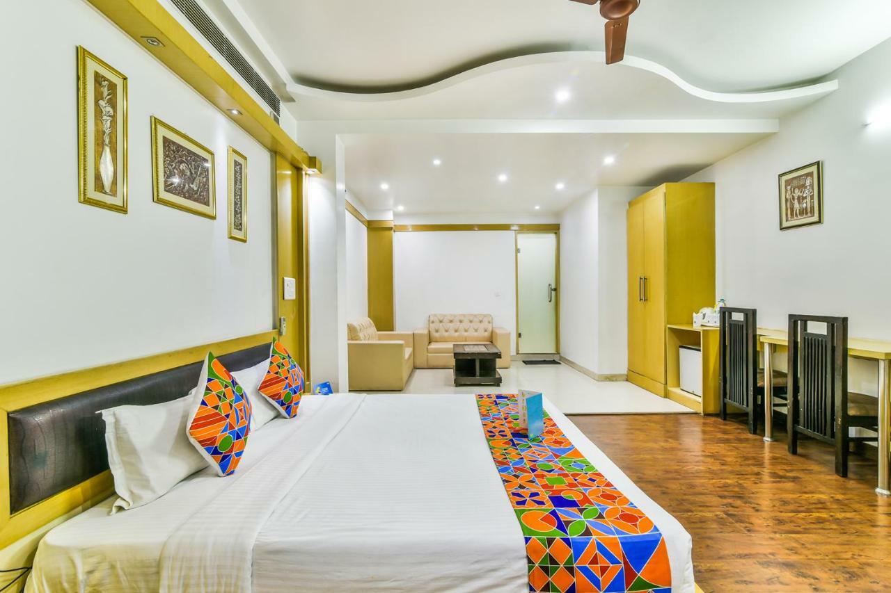 Hotel Parth Inn Ghaziabad Luaran gambar