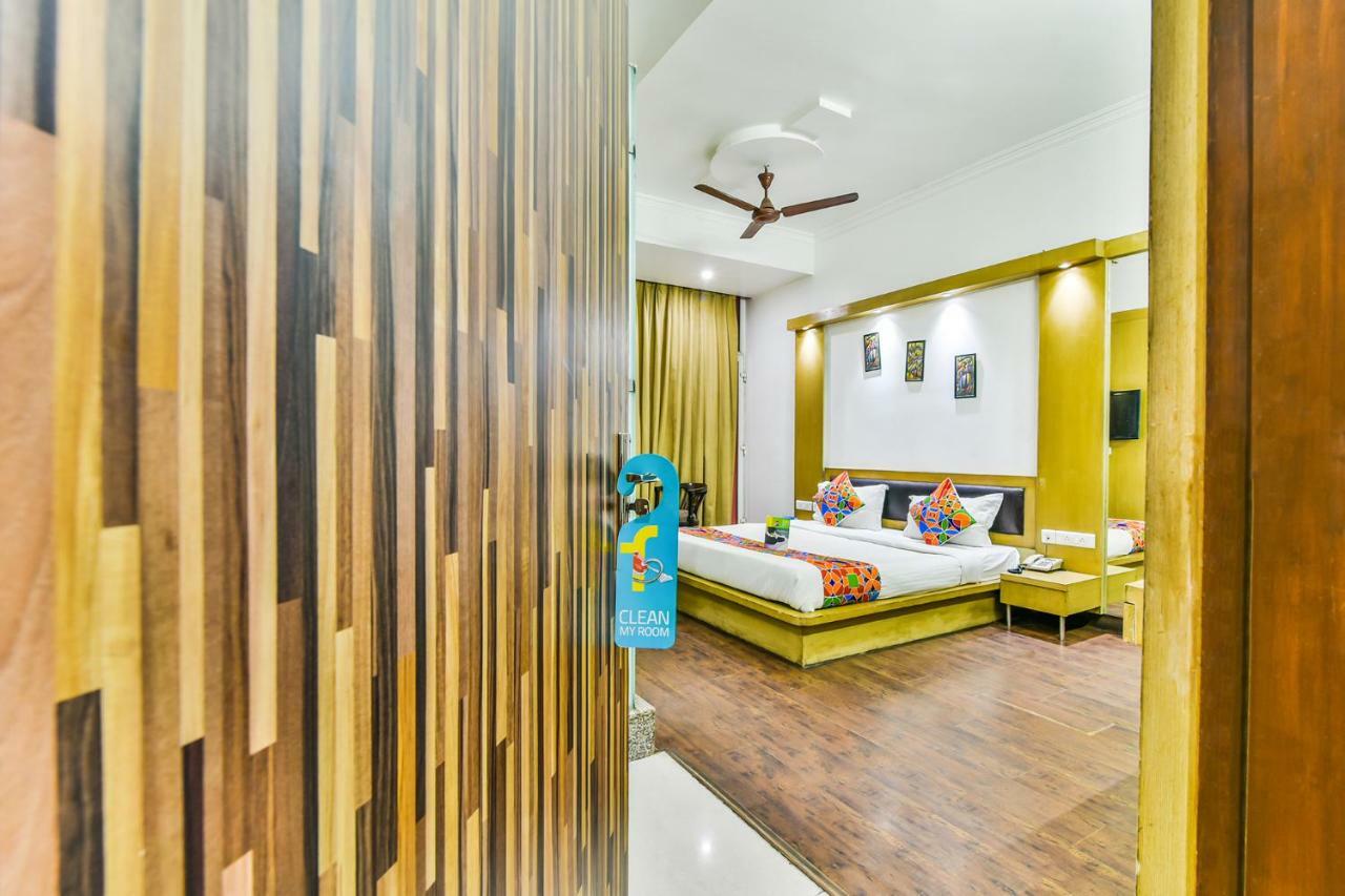 Hotel Parth Inn Ghaziabad Luaran gambar