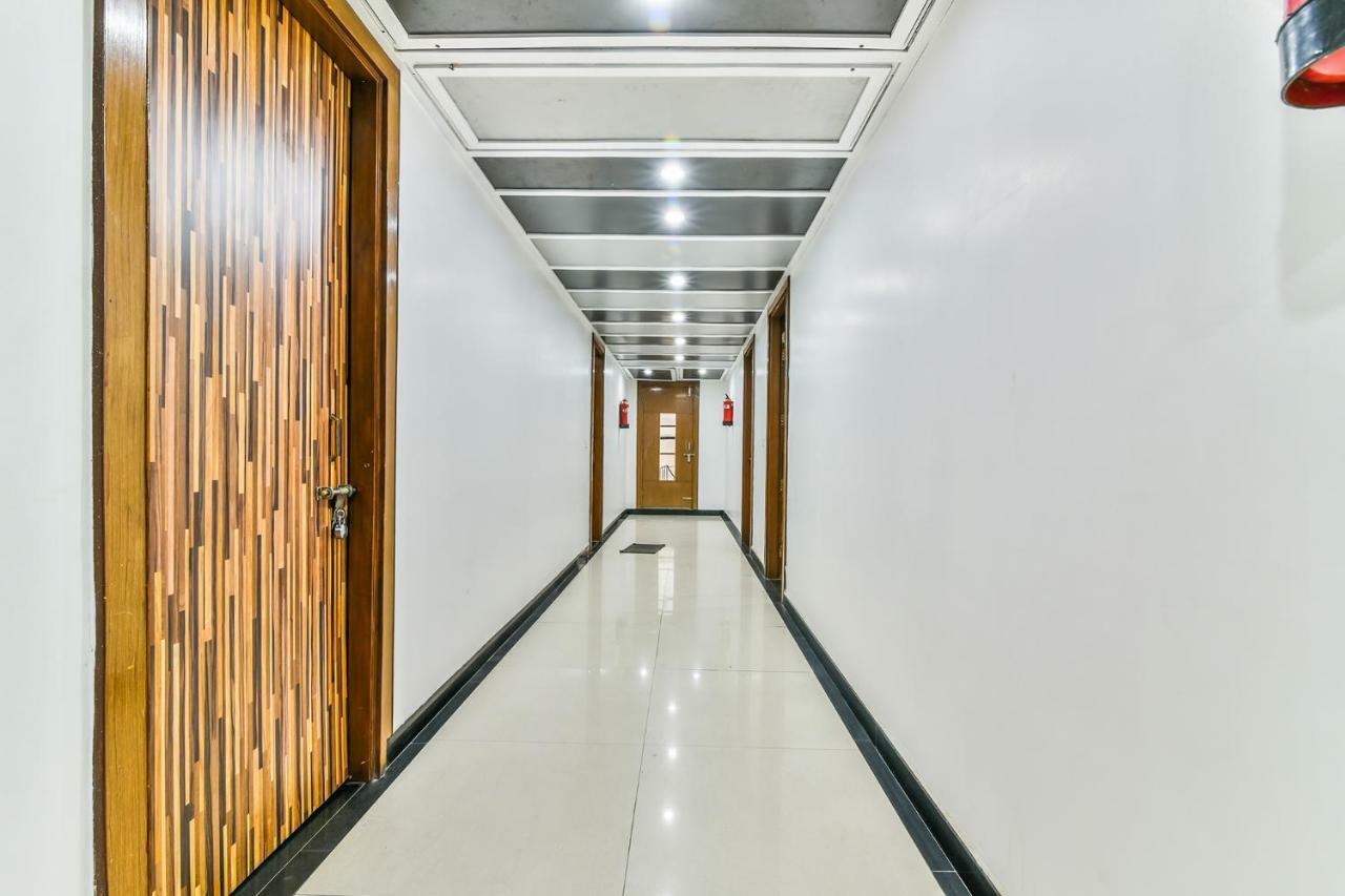 Hotel Parth Inn Ghaziabad Luaran gambar