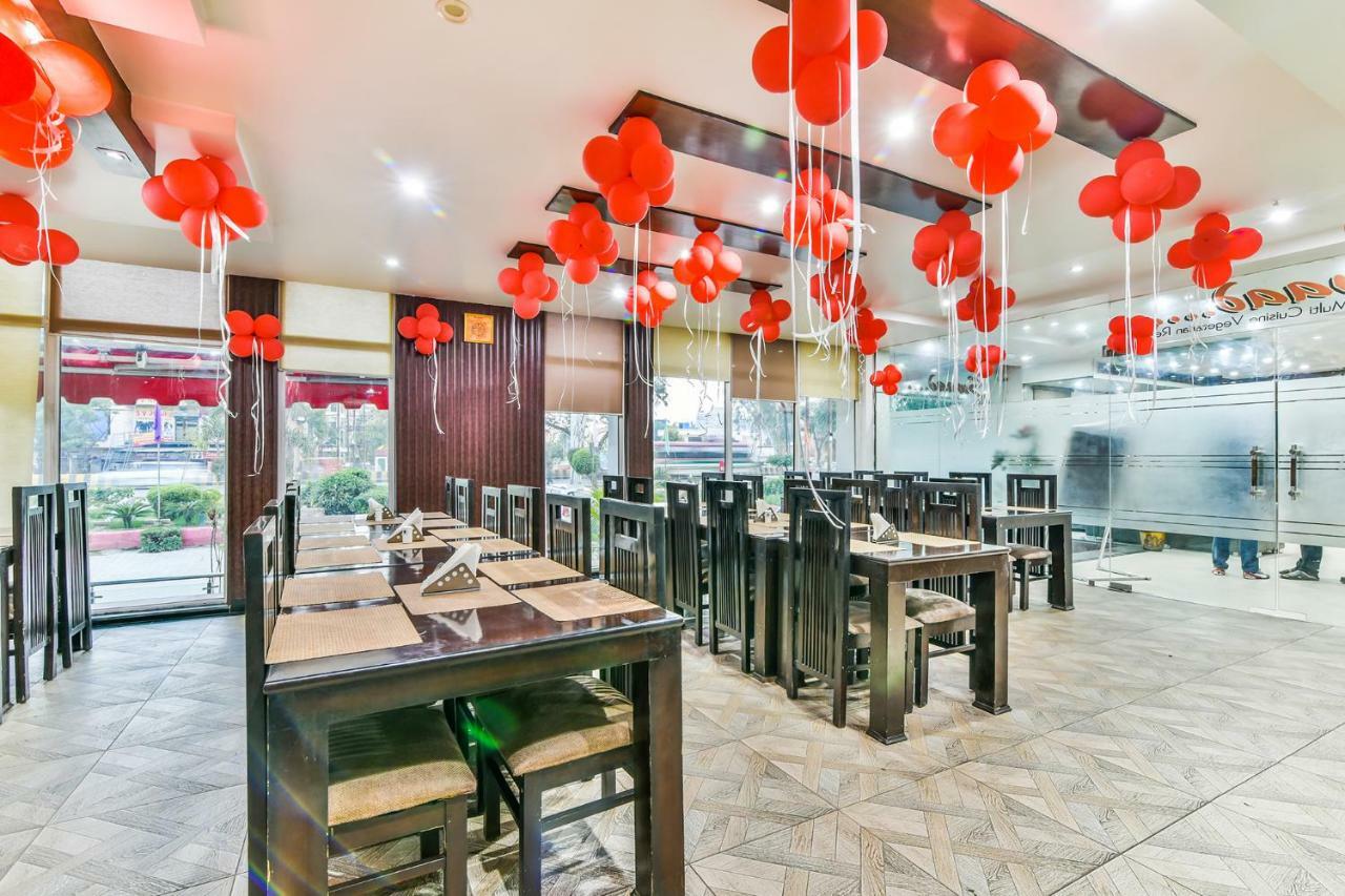 Hotel Parth Inn Ghaziabad Luaran gambar